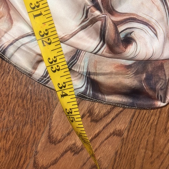 CHICME Marble Open Front Dress SIZE M - Picture 8 of 11